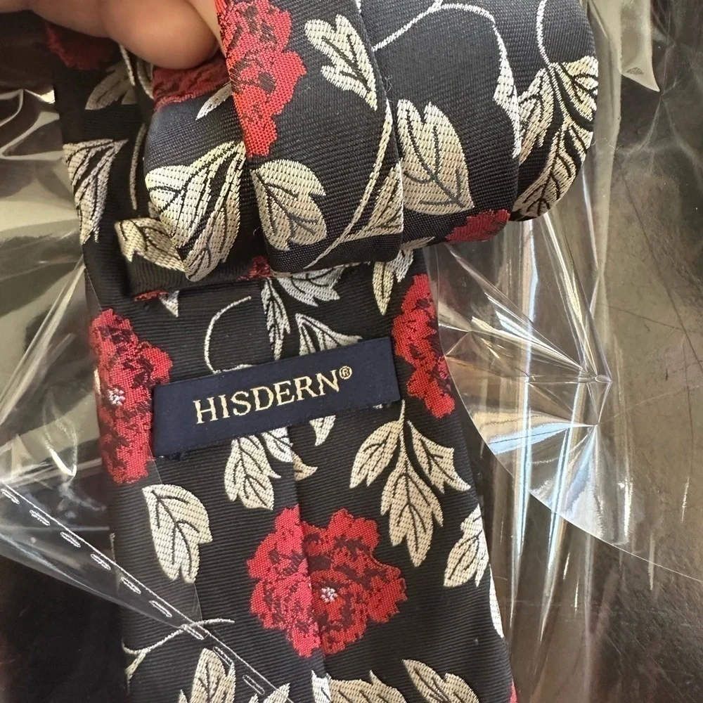Hisdern Black and Red Rose Floral Tie